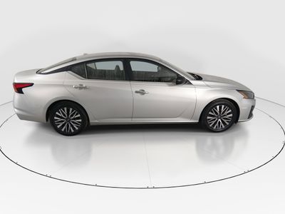 2024 Nissan Altima - Photo 8
