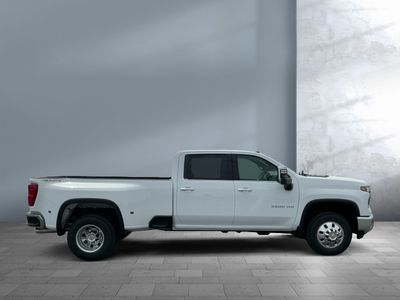 2026 Chevrolet Silverado 3500HD — photo 7 view