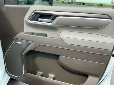 2026 Chevrolet Silverado 3500HD — photo 21 view
