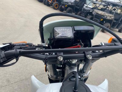 2025 Honda XR650L - Photo 22