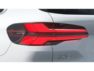 2026 BMW X5 xDrive40i — photo 8 view
