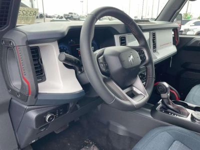 2026 Ford Bronco — photo 13 view
