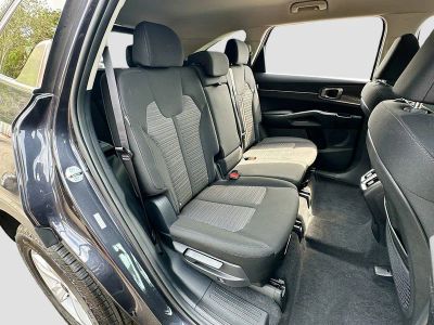 2026 Kia Sorento — photo 25 view