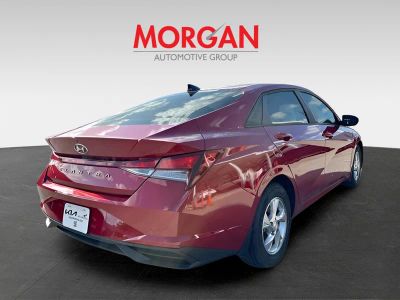 2022 Hyundai Elantra — photo 8 view