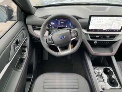 2026 Ford Explorer — photo 10 view