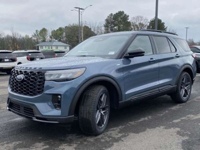 2026 Ford Explorer — photo 7 view