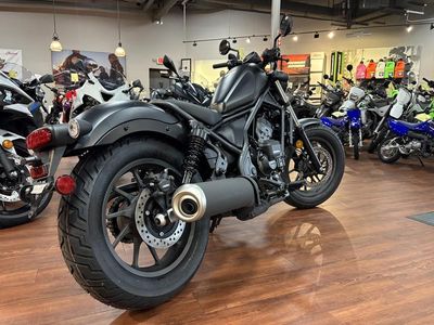 2026 Honda Rebel 300 E-Clutch - Photo 3