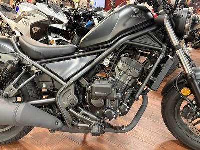 2026 Honda Rebel 300 E-Clutch - Photo 7