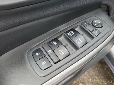 2019 Jeep Cherokee — photo 18 view
