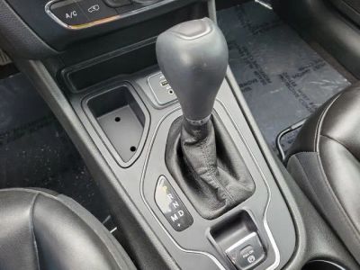 2019 Jeep Cherokee — photo 28 view
