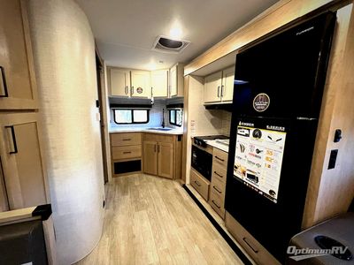 2026 Ember RV E-Series - Photo 9