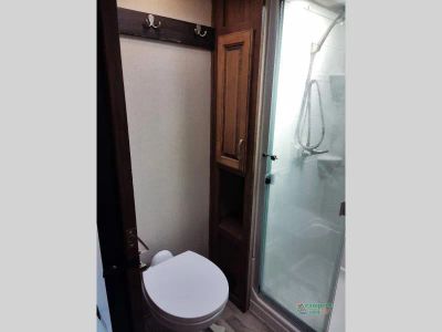 2021 Coachmen RV Chaparral — photo 33 view