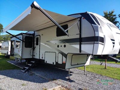 2021 Coachmen RV Chaparral — photo 22 view