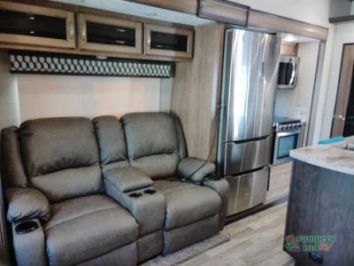 2021 Coachmen RV Chaparral — photo 26 view