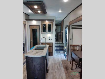 2021 Coachmen RV Chaparral — photo 40 view