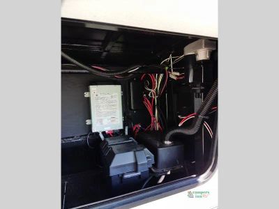 2021 Coachmen RV Chaparral — photo 12 view