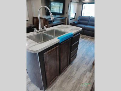 2021 Coachmen RV Chaparral — photo 30 view