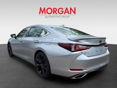 2023 Lexus ES - Photo 4