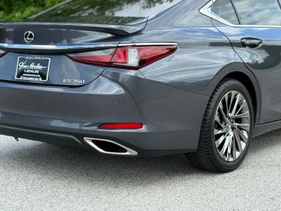 2024 Lexus ES - Photo 13