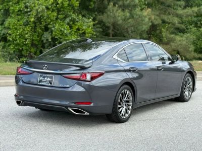2024 Lexus ES - Photo 11