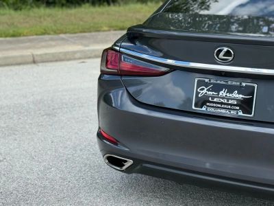 2024 Lexus ES - Photo 12