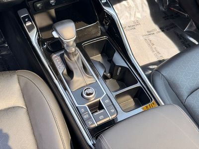 2022 Kia Sorento SX — photo 17 view