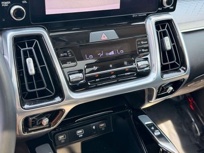 2022 Kia Sorento SX — photo 33 view
