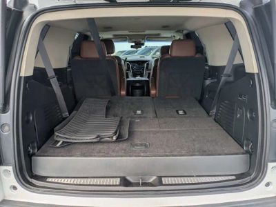 2017 Cadillac Escalade — photo 11 view
