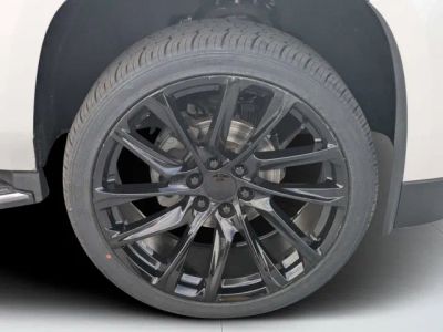 2017 Cadillac Escalade — photo 9 view