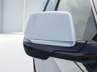 2017 Cadillac Escalade — photo 10 view