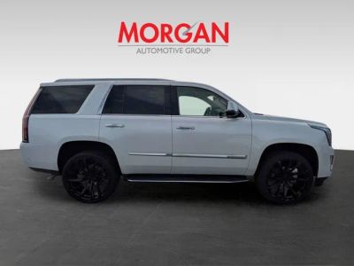 2017 Cadillac Escalade — side profile view