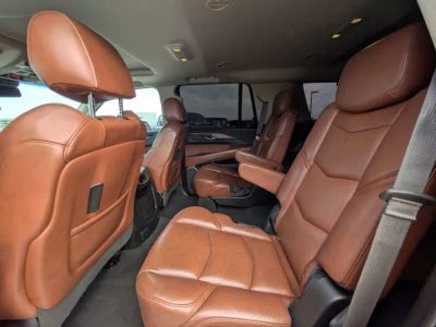 2017 Cadillac Escalade — photo 14 view