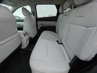 2026 Hyundai Tucson Hybrid — photo 18 view