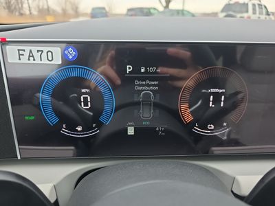 2026 Hyundai Tucson Hybrid — photo 10 view