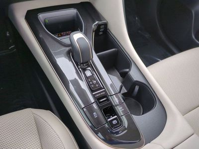 2026 Toyota Crown - Photo 15