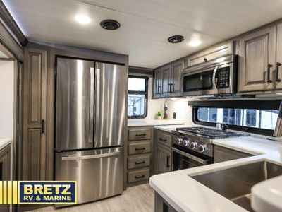 2023 Keystone RV Montana - Photo 14