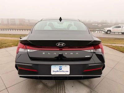 2025 Hyundai Elantra Hybrid - Photo 6
