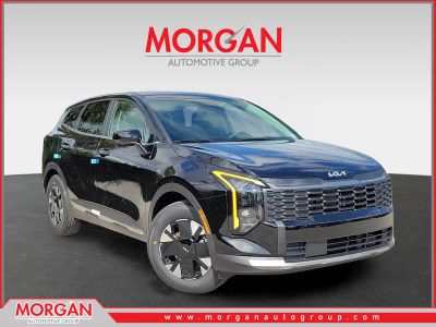 2026 Kia Sportage Hybrid LX in Fusion Black — front three-quarter view