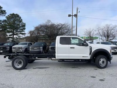2026 Ford F-550SD - Photo 2