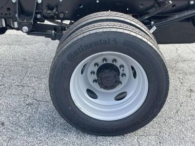 2026 Ford F-550SD - Photo 21