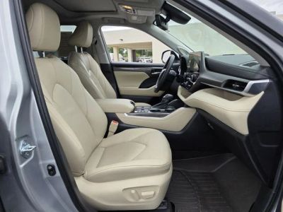 2023 Toyota Highlander - Photo 30