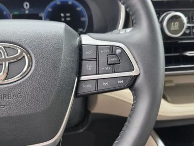 2023 Toyota Highlander - Photo 29