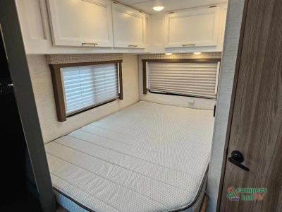 2025 Thor Motor Coach Eddie Bauer - Photo 45
