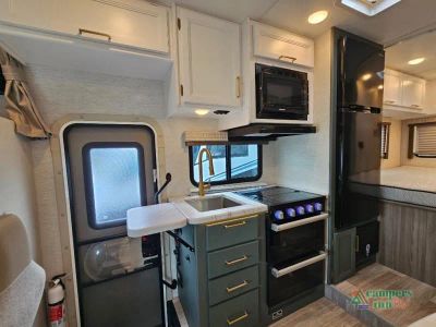 2025 Thor Motor Coach Eddie Bauer - Photo 20