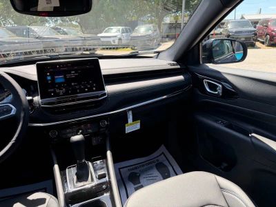 2026 Jeep Compass — photo 33 view