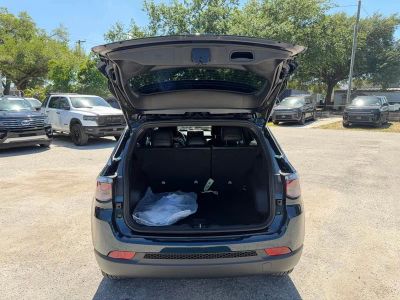 2026 Jeep Compass — photo 34 view