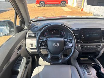 2022 Honda Pilot - Photo 2