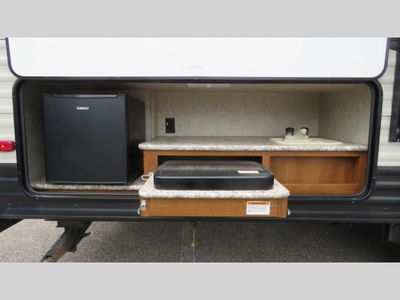 2017 Prime Time RV Avenger - Photo 12
