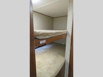2017 Prime Time RV Avenger - Photo 22