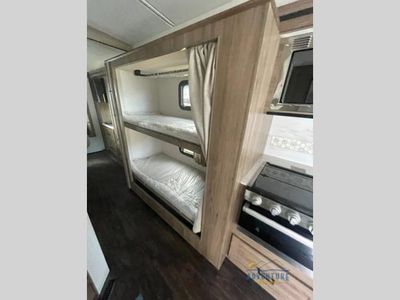 2024 Winnebago Sunstar - Photo 9